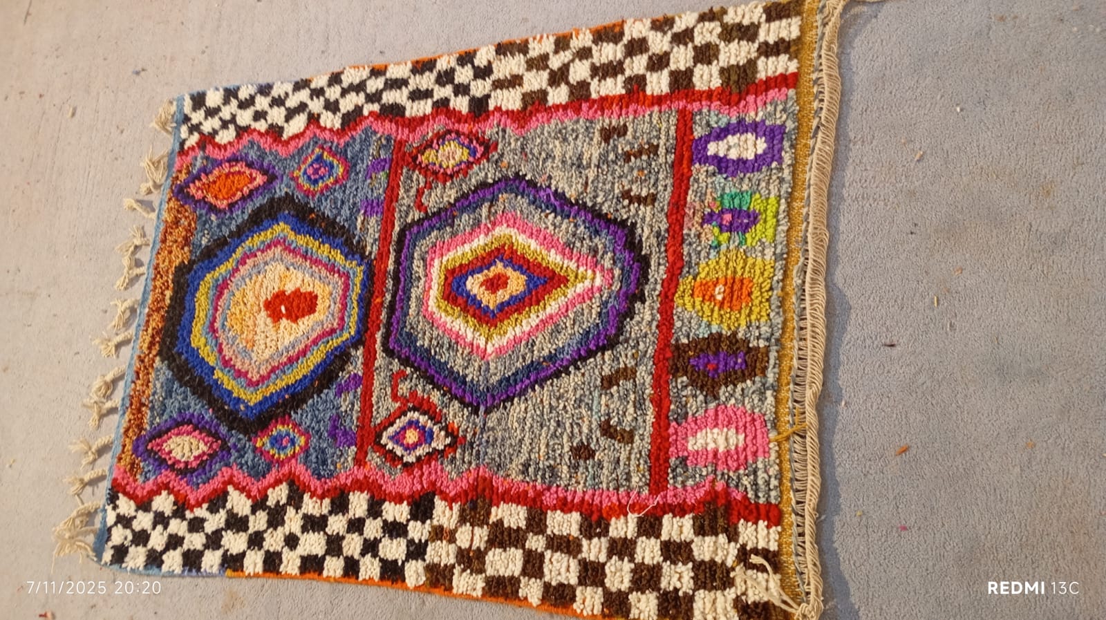 Handmade Boujaad Berber Wool Rug: Colorful Moroccan Decor